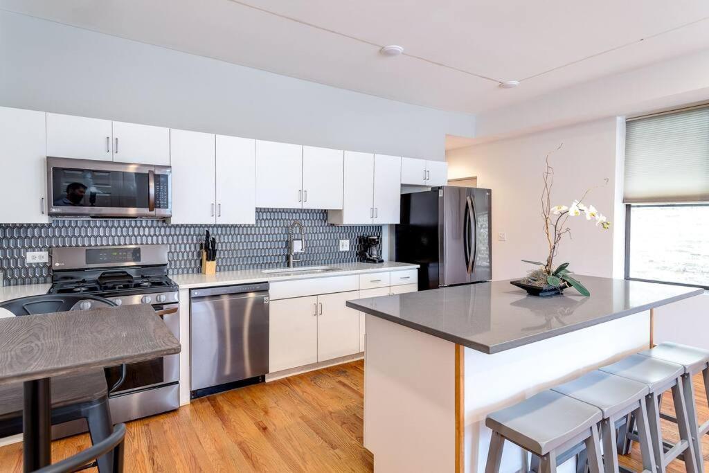 Goose Island Central Downtown Prime Location With Access To Patio Chi - 1 시카고 외부 사진