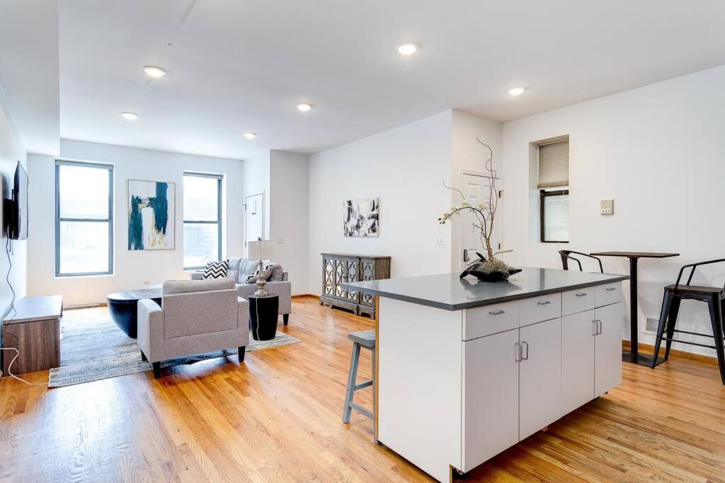 Goose Island Central Downtown Prime Location With Access To Patio Chi - 1 시카고 외부 사진